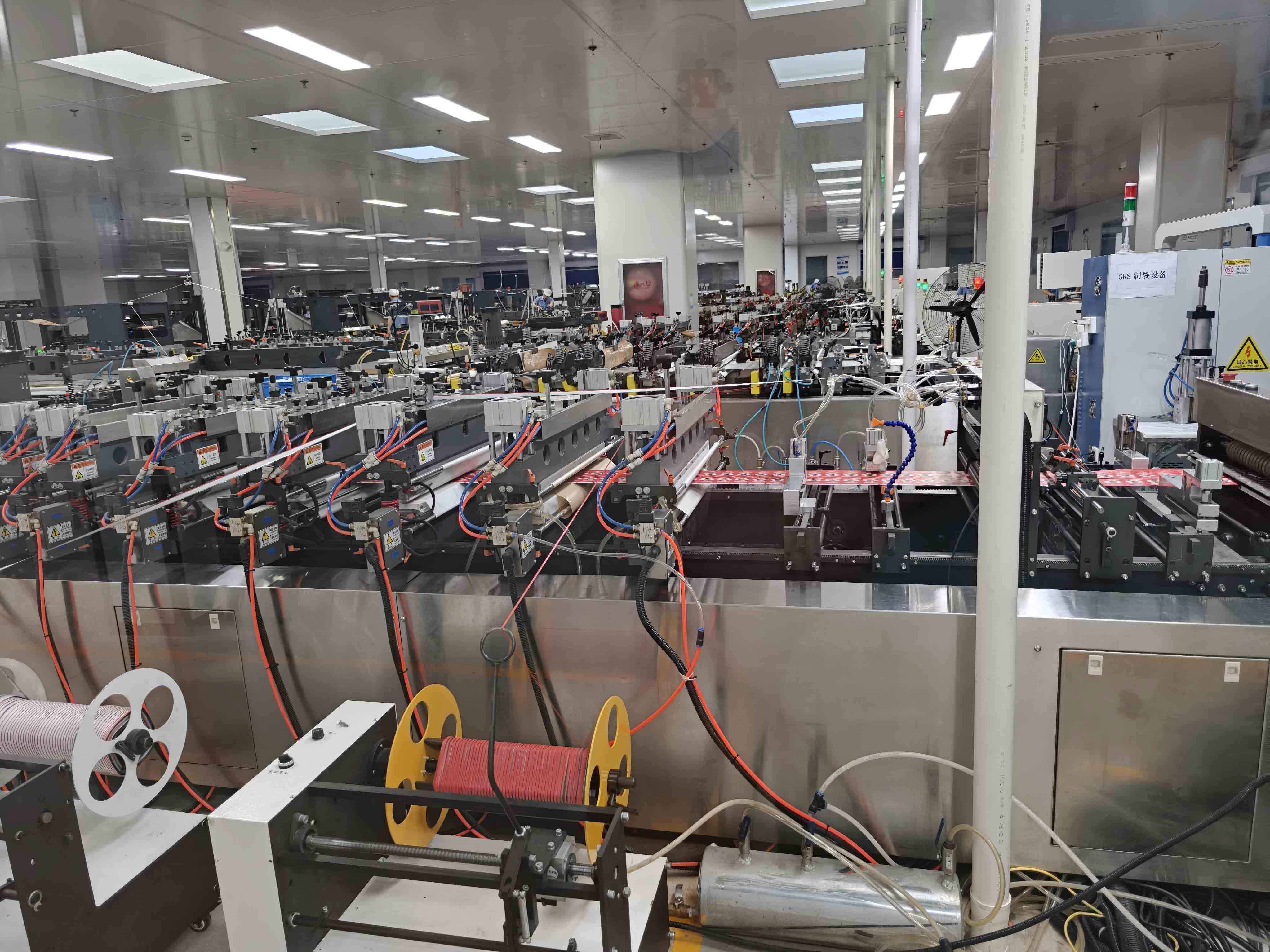 Genuine coffee-pouch production-floor context
