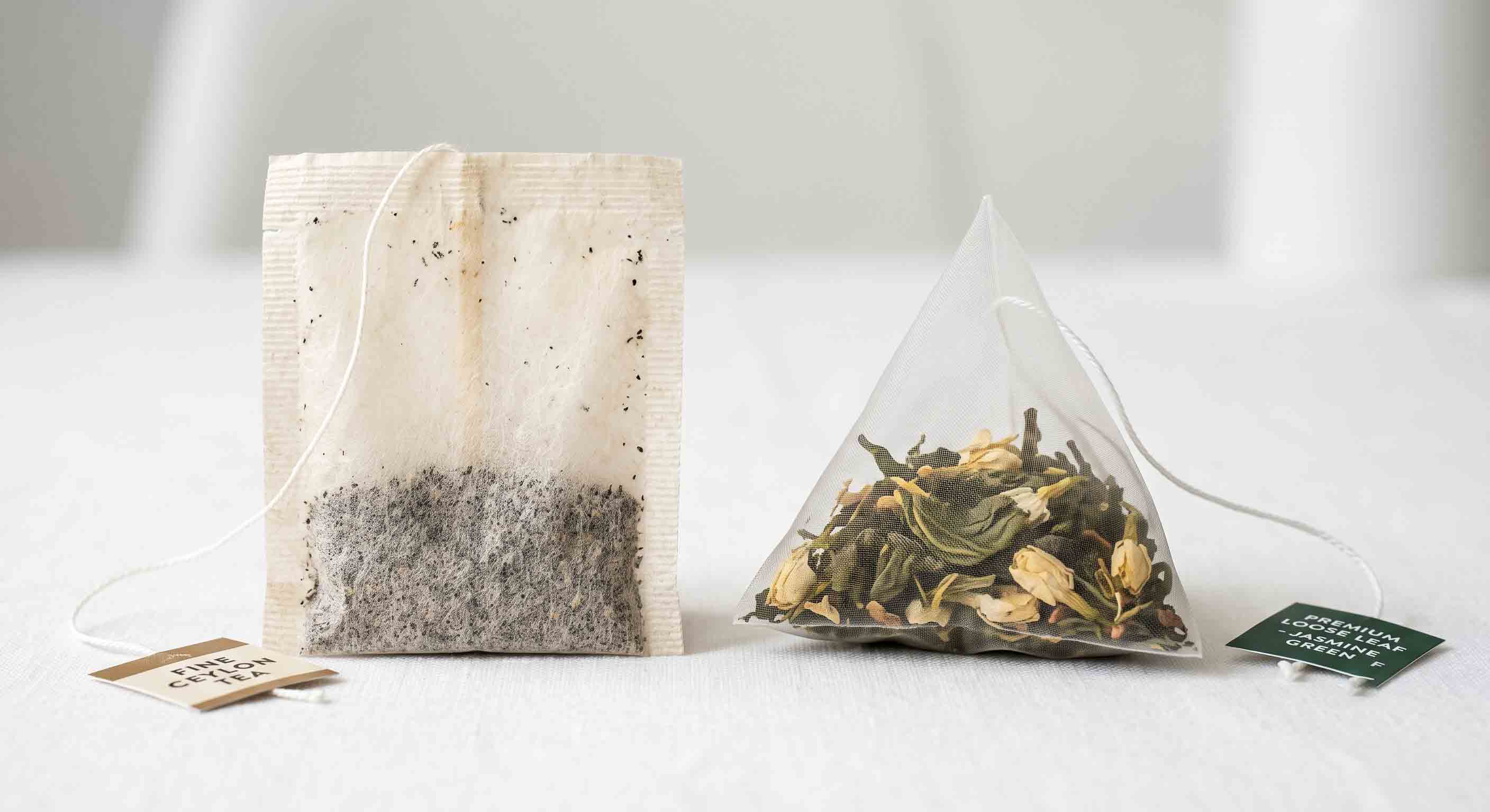 Comparison of a traditional flat paper tea bag and a 3D translucent pyramid sachet
